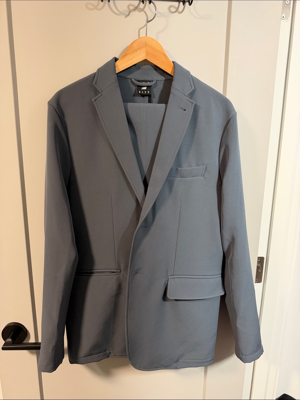 New Balance Japan Exclusive The City Collection Suit